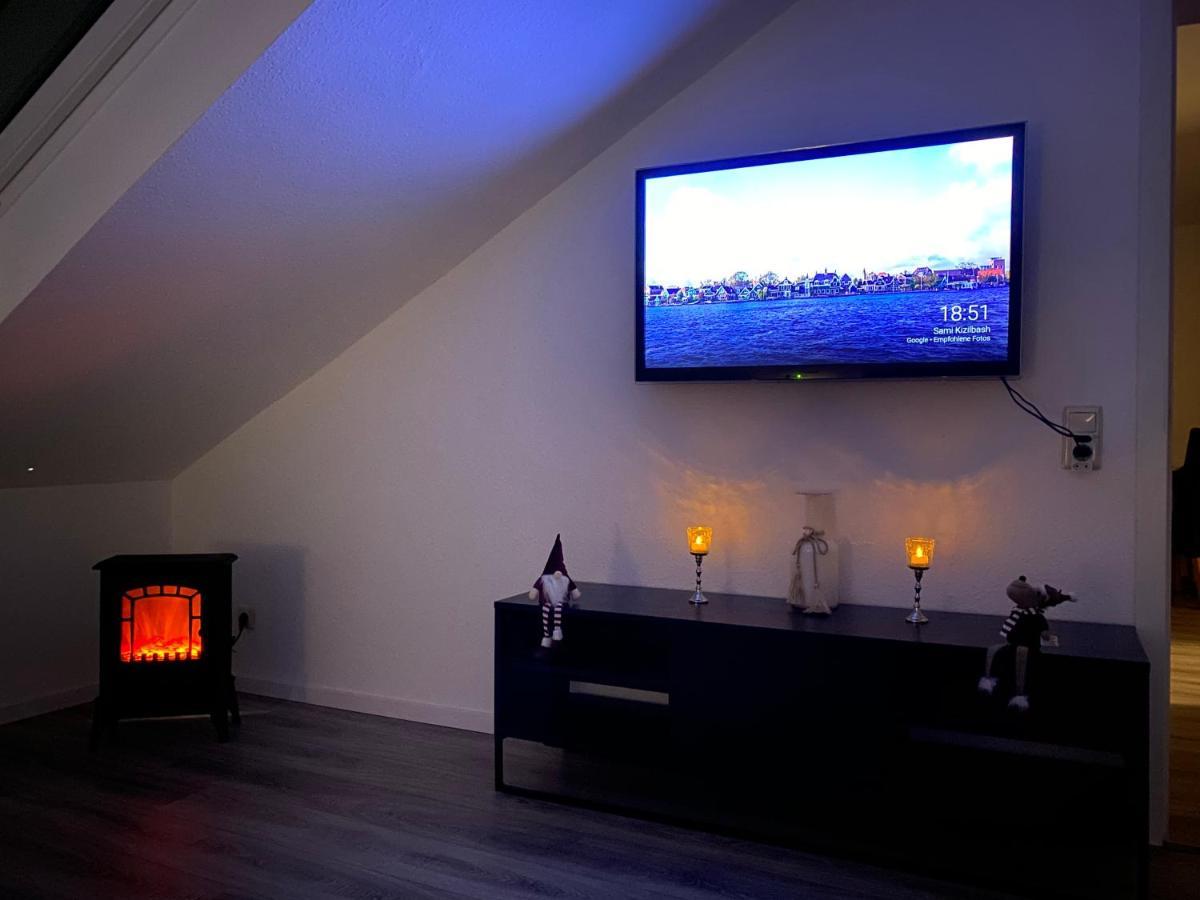 Marienhaus Apartment - Zentral, Parken, Netflix, Kontaktloses Einchecken Wuppertal Esterno foto