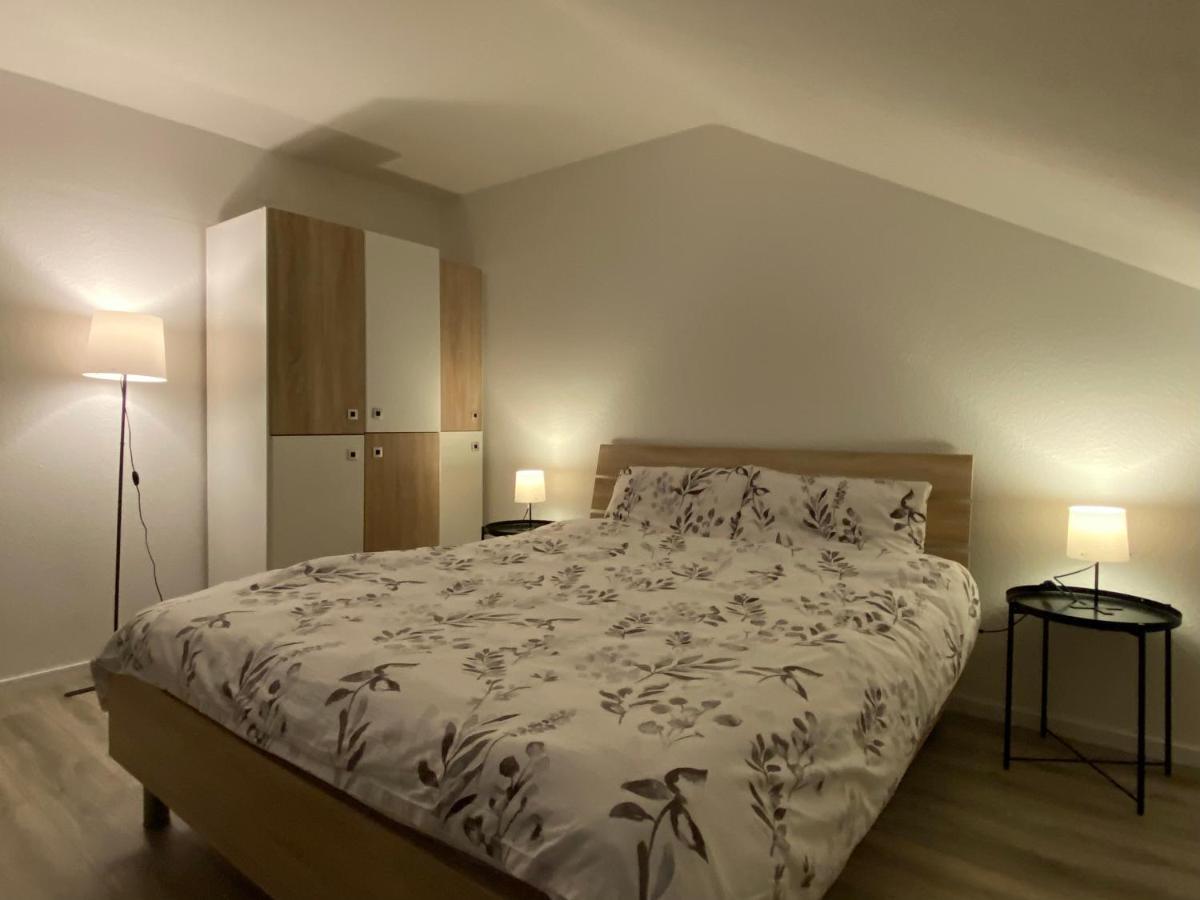 Marienhaus Apartment - Zentral, Parken, Netflix, Kontaktloses Einchecken Wuppertal Esterno foto